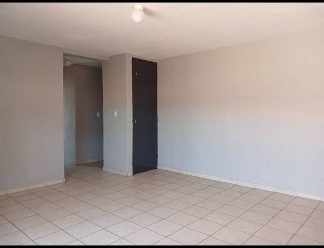 2 BEDROOM PROPERTY TO RENT IN GERMISTON SOUTH